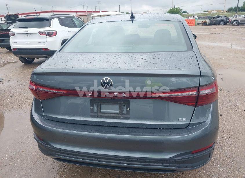 Photo 16 of 2025 Volkswagen Jetta 1.5T SE (VIN 3VW7X7BU7SM037675)