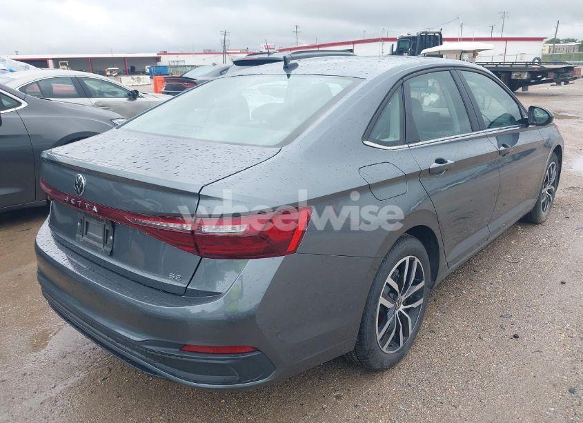 Photo 4 of 2025 Volkswagen Jetta 1.5T SE (VIN 3VW7X7BU7SM037675)