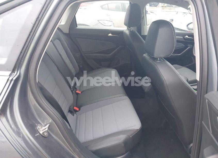 Photo 8 of 2025 Volkswagen Jetta 1.5T SE (VIN 3VW7X7BU7SM037675)