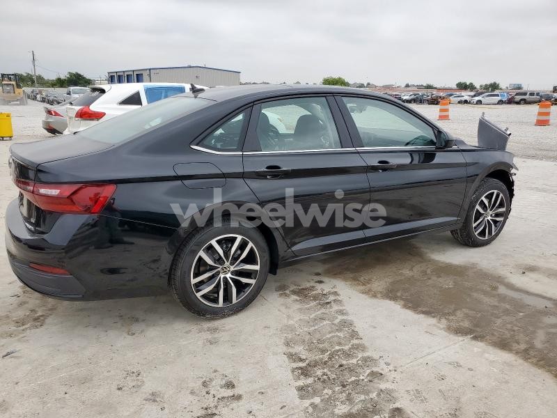 Photo 3 of 2025 VOLKSWAGEN JETTA SE (VIN 3VW7X7BU7SM104016)