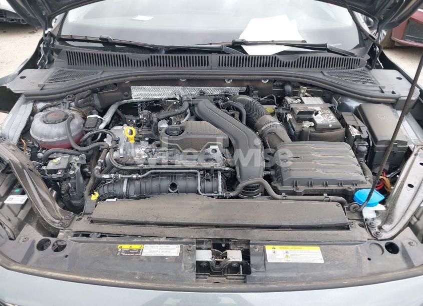 Photo 10 of 2025 Volkswagen Jetta 1.5T SE (VIN 3VW7X7BU8SM007617)