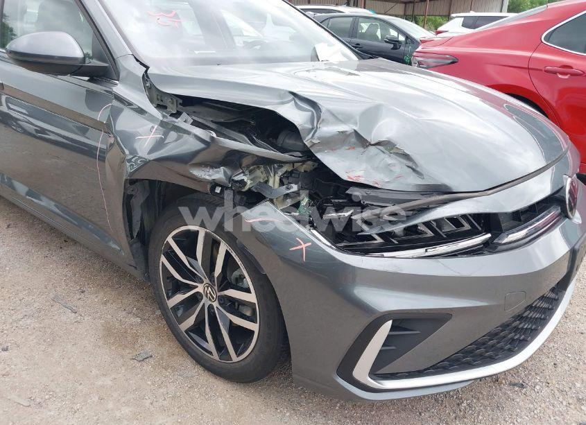 Photo 6 of 2025 Volkswagen Jetta 1.5T SE (VIN 3VW7X7BU8SM007617)