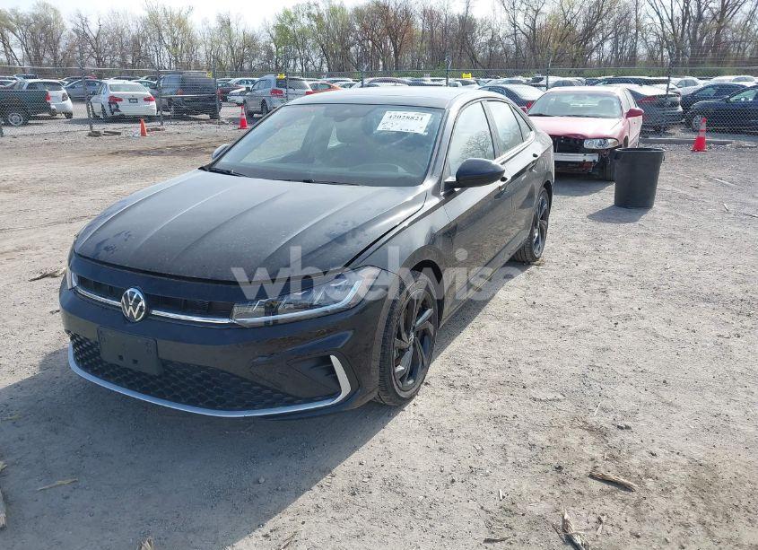 Photo 2 of 2025 Volkswagen Jetta 1.5T SE (VIN 3VW7X7BU8SM009495)