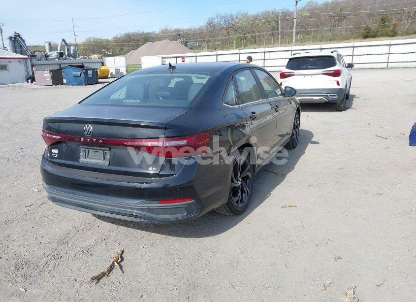 Photo 4 of 2025 Volkswagen Jetta 1.5T SE (VIN 3VW7X7BU8SM009495)