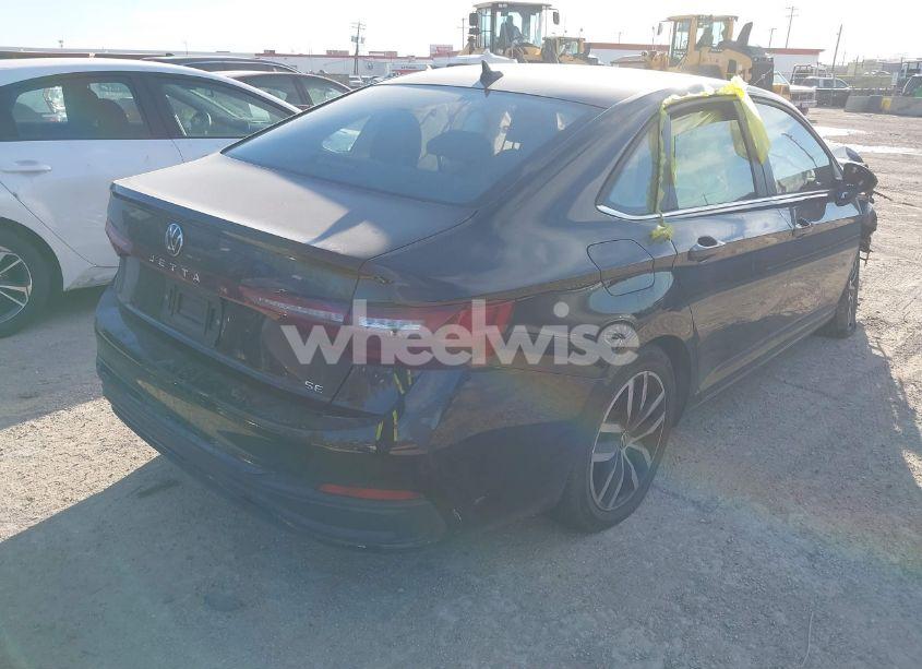 Photo 4 of 2025 Volkswagen Jetta 1.5T SE (VIN 3VW7X7BU8SM013630)