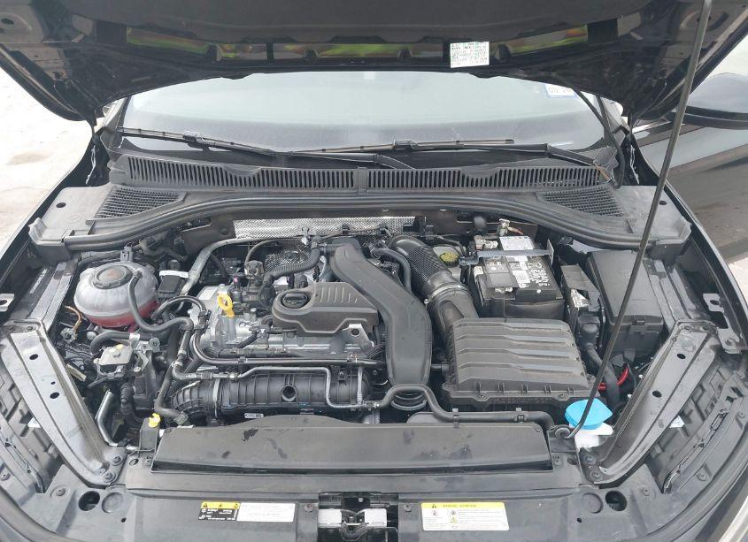 Photo 10 of 2025 Volkswagen Jetta 1.5T SE (VIN 3VW7X7BU9SM006590)