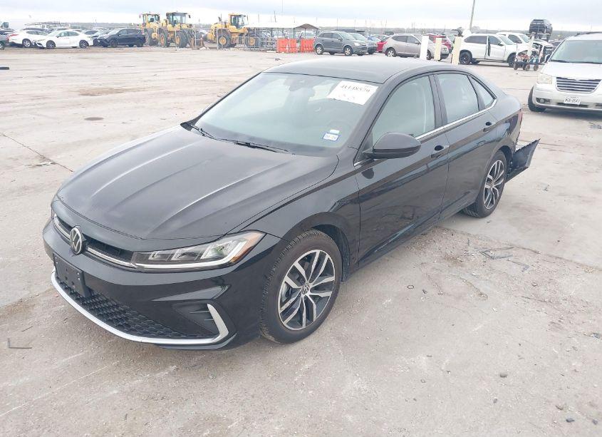 Photo 2 of 2025 Volkswagen Jetta 1.5T SE (VIN 3VW7X7BU9SM006590)