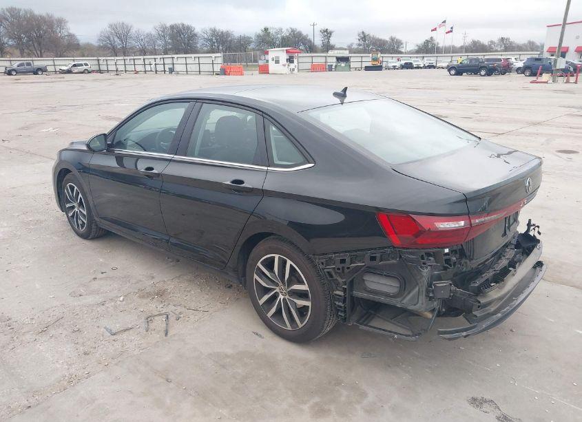 Photo 3 of 2025 Volkswagen Jetta 1.5T SE (VIN 3VW7X7BU9SM006590)