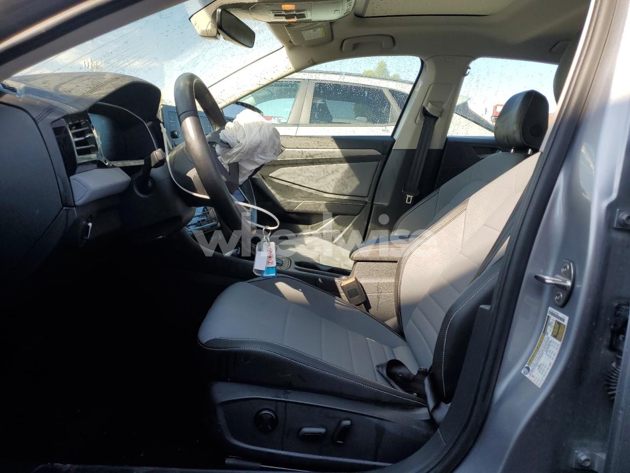 Photo 7 of 2025 VOLKSWAGEN JETTA SE (VIN 3VW7X7BU9SM031232)