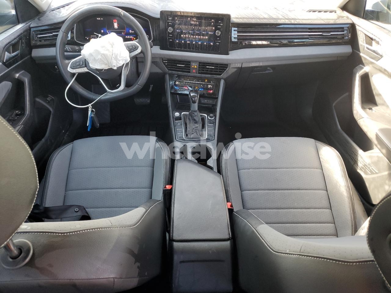 Photo 8 of 2025 VOLKSWAGEN JETTA SE (VIN 3VW7X7BU9SM031232)