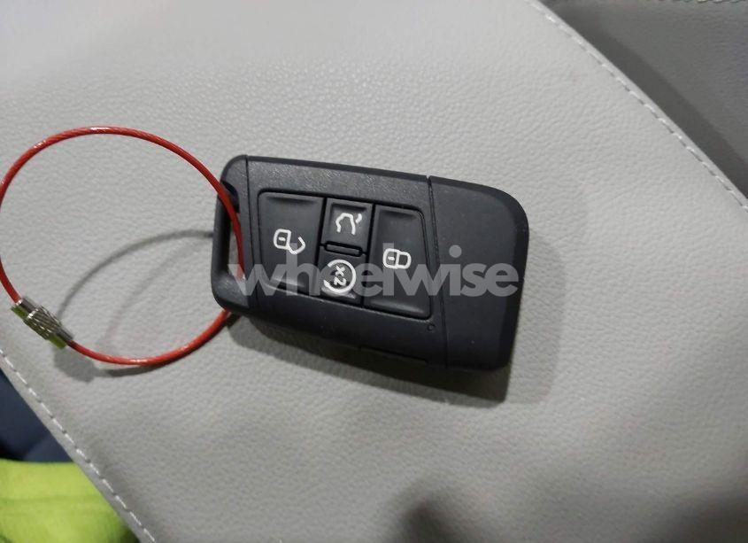 Photo 11 of 2025 Volkswagen Jetta 1.5T SE (VIN 3VW7X7BUXSM002760)