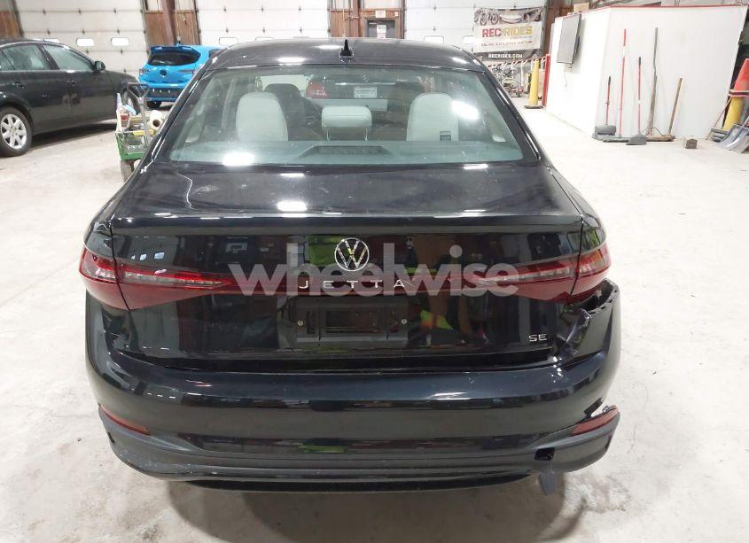 Photo 16 of 2025 Volkswagen Jetta 1.5T SE (VIN 3VW7X7BUXSM002760)
