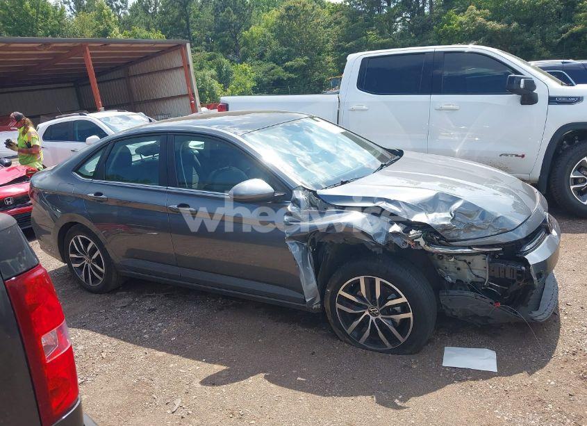 Photo 12 of 2025 Volkswagen Jetta 1.5T SE (VIN 3VW7X7BUXSM017727)