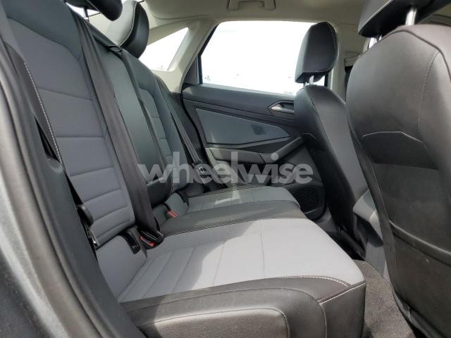 2025 VOLKSWAGEN JETTA SE (VIN 3VW7X7BUXSM037914) main photo