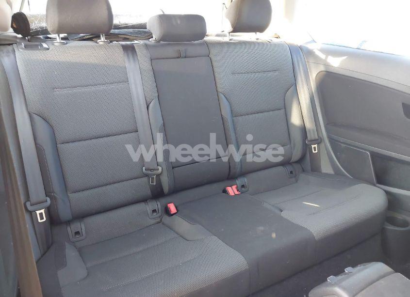 Photo 8 of 2015 Volkswagen Golf LAUNCH EDITION 2-DOOR (VIN 3VW817AU0FM024604)