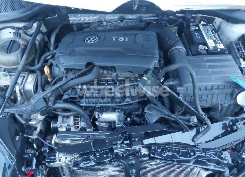 Photo 10 of 2015 Volkswagen Golf LAUNCH EDITION 2-DOOR (VIN 3VW817AU0FM025414)