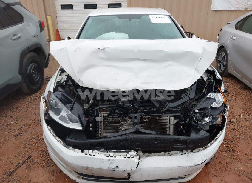 Photo 12 of 2015 Volkswagen Golf LAUNCH EDITION 2-DOOR (VIN 3VW817AU0FM025414)