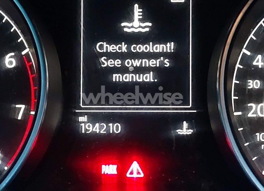 Photo 15 of 2015 Volkswagen Golf LAUNCH EDITION 2-DOOR (VIN 3VW817AU0FM025414)