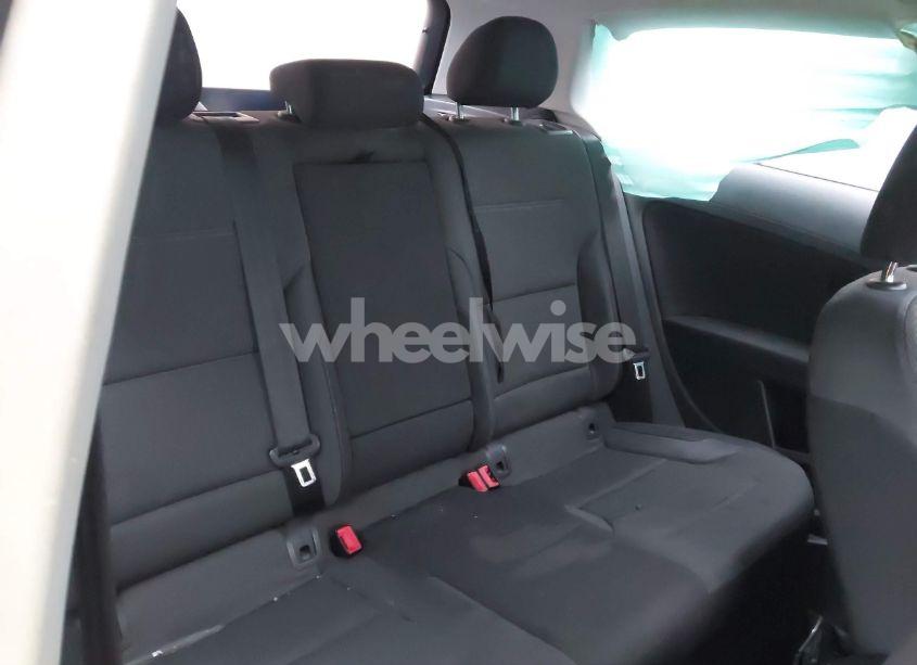 Photo 8 of 2015 Volkswagen Golf LAUNCH EDITION 2-DOOR (VIN 3VW817AU0FM025414)