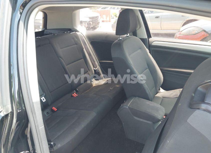 Photo 8 of 2015 Volkswagen Golf LAUNCH EDITION 2-DOOR (VIN 3VW817AU2FM018190)