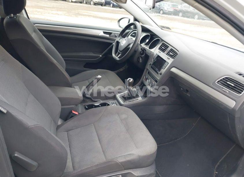 Photo 5 of 2015 Volkswagen Golf LAUNCH EDITION 2-DOOR (VIN 3VW817AUXFM024318)