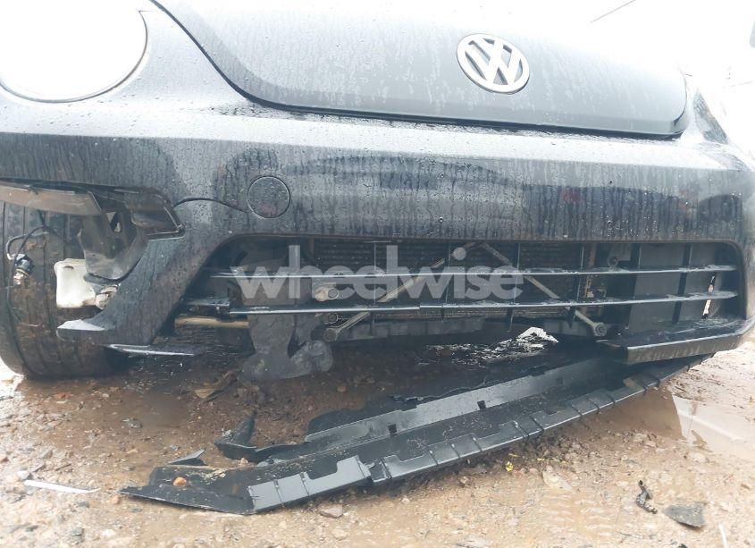 Photo 20 of 2013 Volkswagen Beetle 2.0T (VIN 3VW8T7AT4DM819637)