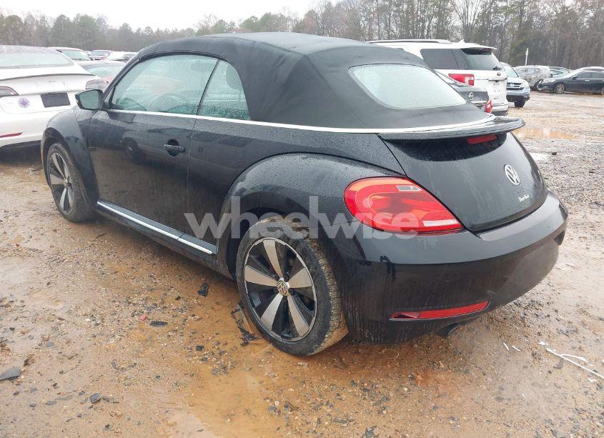Photo 3 of 2013 Volkswagen Beetle 2.0T (VIN 3VW8T7AT4DM819637)