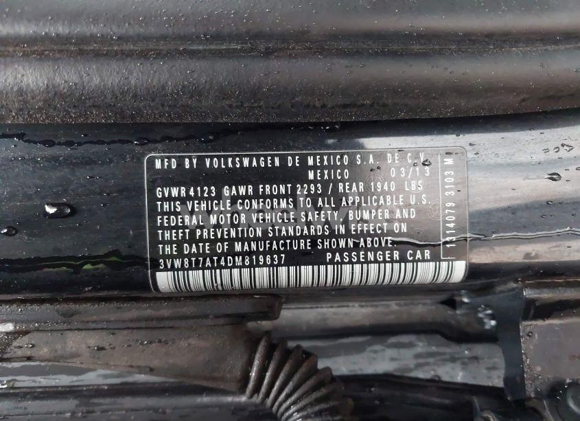 Photo 9 of 2013 Volkswagen Beetle 2.0T (VIN 3VW8T7AT4DM819637)