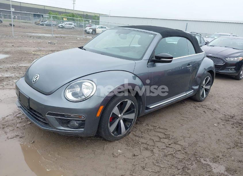 Photo 2 of 2013 Volkswagen Beetle 2.0T (VIN 3VW8T7AT8DM832682)