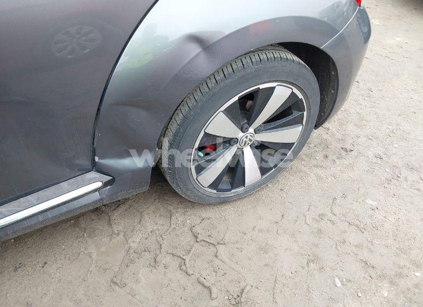 Photo 6 of 2013 Volkswagen Beetle 2.0T (VIN 3VW8T7AT8DM832682)