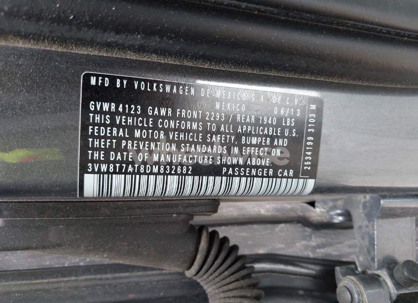 Photo 9 of 2013 Volkswagen Beetle 2.0T (VIN 3VW8T7AT8DM832682)