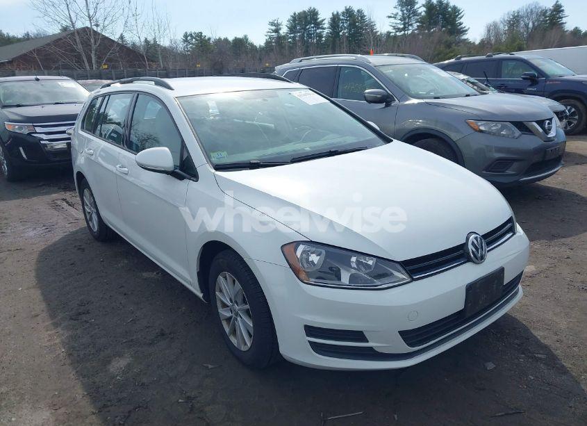 Photo 13 of 2017 Volkswagen Golf SPORTWAGEN TSI S (VIN 3VWA17AUXHM500846)