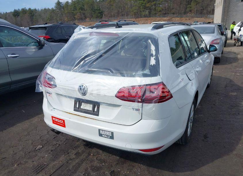 Photo 4 of 2017 Volkswagen Golf SPORTWAGEN TSI S (VIN 3VWA17AUXHM500846)