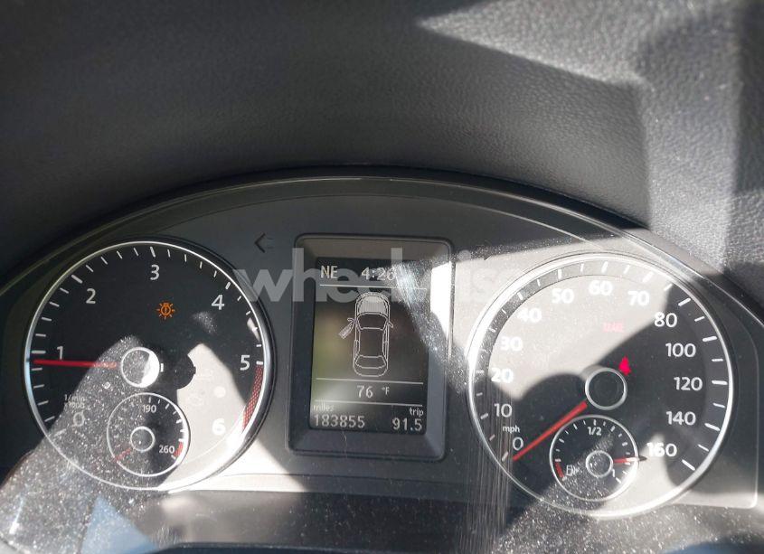 Photo 7 of 2010 Volkswagen Jetta TDI (VIN 3VWAL7AJ6AM180415)