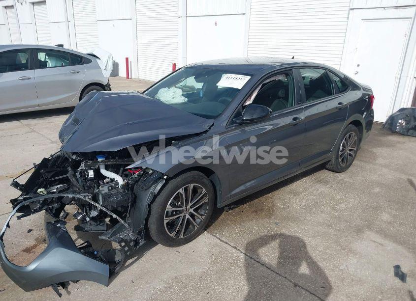 Photo 2 of 2024 Volkswagen Jetta 1.5T SPORT (VIN 3VWAM7BU0RM056206)