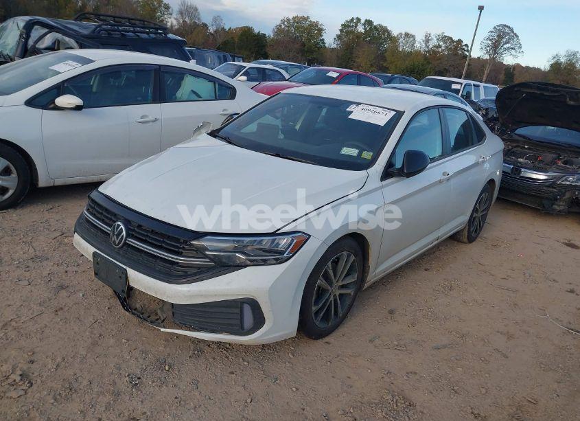 Photo 2 of 2022 Volkswagen Jetta 1.5T SPORT (VIN 3VWAM7BU3NM009164)