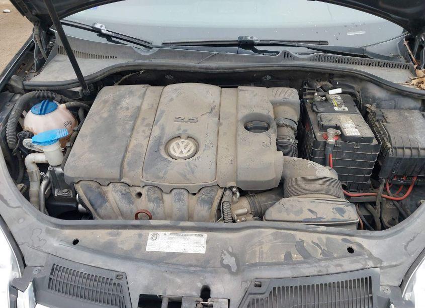 Photo 10 of 2010 Volkswagen Jetta LIMITED EDITION (VIN 3VWAX7AJ4AM109959)