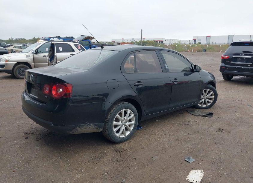 Photo 4 of 2010 Volkswagen Jetta LIMITED EDITION (VIN 3VWAX7AJ4AM109959)