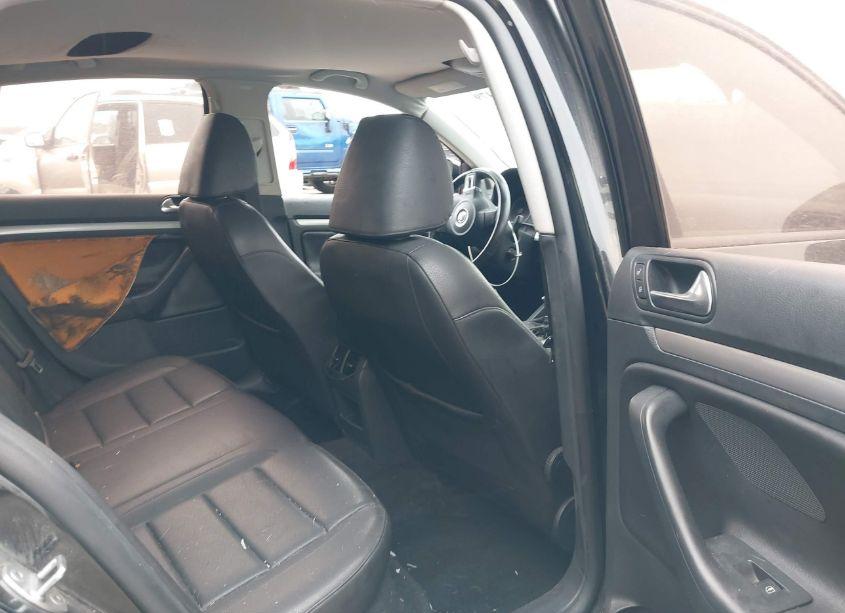 Photo 8 of 2010 Volkswagen Jetta LIMITED EDITION (VIN 3VWAX7AJ4AM109959)