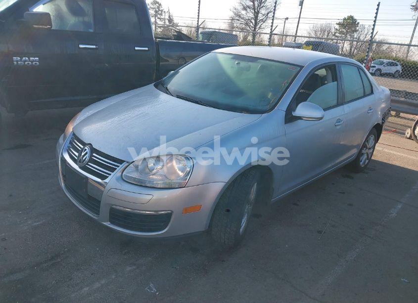 Photo 2 of 2010 Volkswagen Jetta LIMITED EDITION (VIN 3VWAZ7AJ3AM128450)