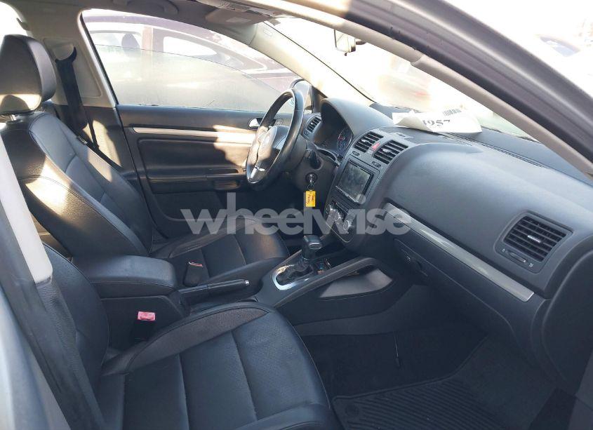 Photo 5 of 2010 Volkswagen Jetta LIMITED EDITION (VIN 3VWAZ7AJ3AM128450)