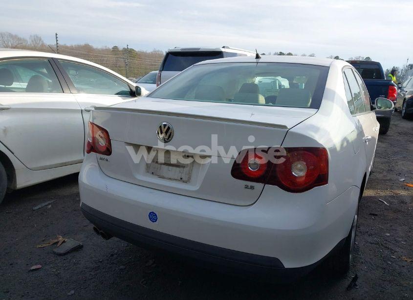 Photo 16 of 2010 Volkswagen Jetta LIMITED EDITION (VIN 3VWAZ7AJ5AM096696)