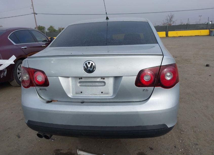 Photo 16 of 2010 Volkswagen Jetta LIMITED EDITION (VIN 3VWAZ7AJ5AM117806)