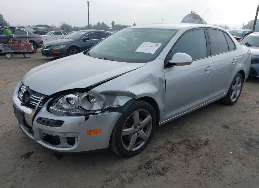 Photo 2 of 2010 Volkswagen Jetta LIMITED EDITION (VIN 3VWAZ7AJ5AM117806)