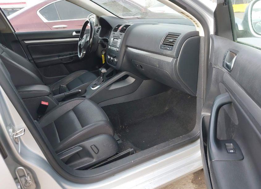 Photo 5 of 2010 Volkswagen Jetta LIMITED EDITION (VIN 3VWAZ7AJ5AM117806)