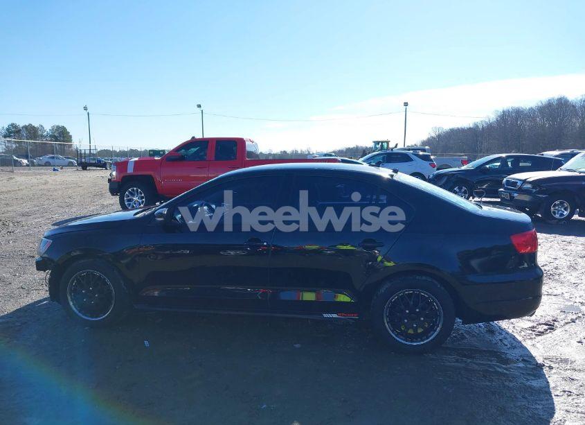 Photo 15 of 2014 Volkswagen Jetta 1.8T SE (VIN 3VWB07AJ4EM332601)