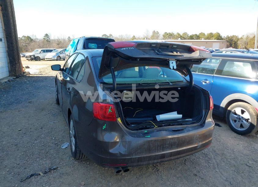 Photo 16 of 2014 Volkswagen Jetta 1.8T SE (VIN 3VWB07AJ4EM422881)