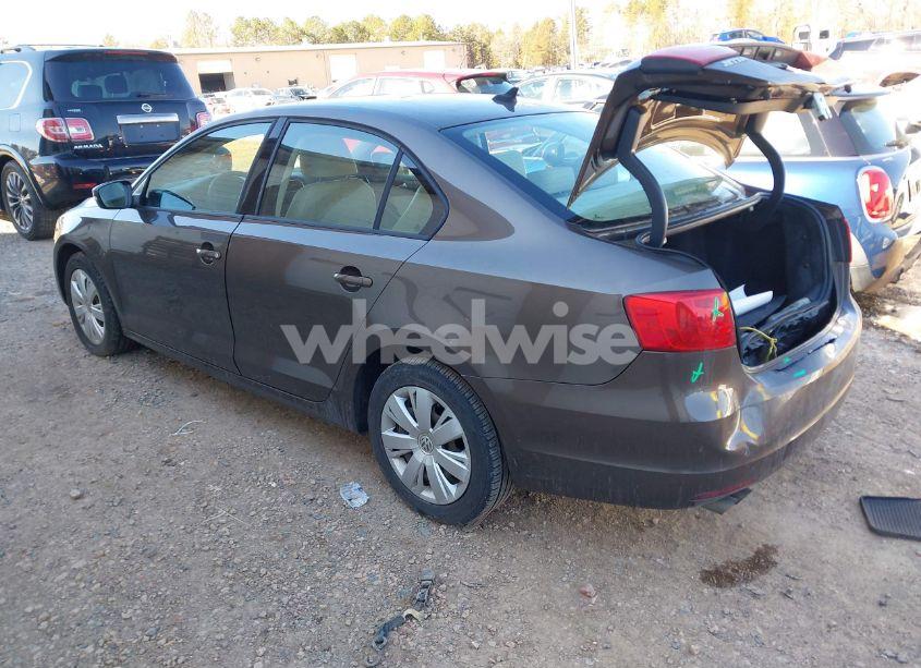 Photo 3 of 2014 Volkswagen Jetta 1.8T SE (VIN 3VWB07AJ4EM422881)