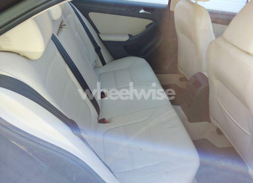 Photo 8 of 2014 Volkswagen Jetta 1.8T SE (VIN 3VWB07AJ4EM422881)