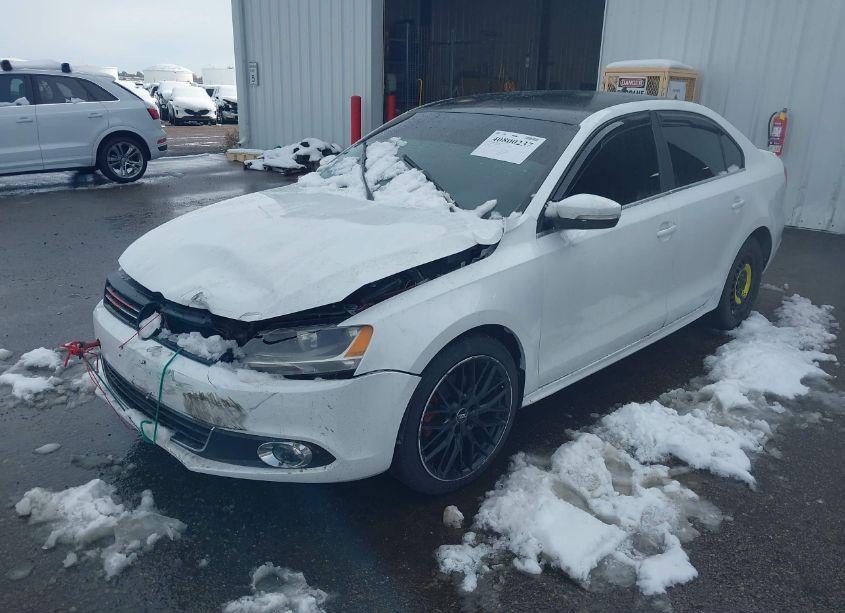 Photo 2 of 2014 Volkswagen Jetta 1.8T SE (VIN 3VWB07AJXEM443220)